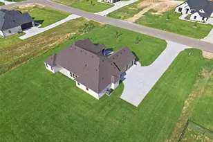 2004 Forest Bridge Dr, Azle, TX 76020 - Photo 35