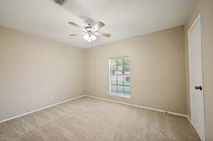 1610 Avenue A, Grand Prairie, TX 75051 - Photo 23