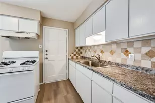 1610 Avenue A, Grand Prairie, TX 75051 - Photo 11