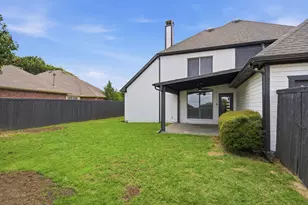 2021 Camelot Dr, Lewisville, TX 75067 - Photo 25