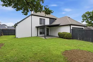 2021 Camelot Dr, Lewisville, TX 75067 - Photo 23