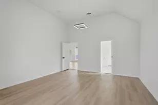 2021 Camelot Dr, Lewisville, TX 75067 - Photo 13