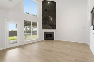 2021 Camelot Dr, Lewisville, TX 75067 - Photo 5