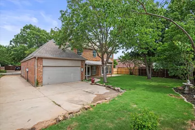 634 Meadowcrest Drive, Highland Village, TX 75077 - Photo 35