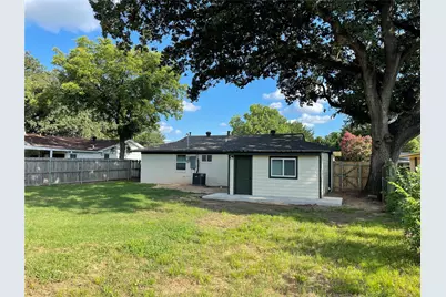 305 Jenny Kay Lane, Irving, TX 75060 - Photo 15