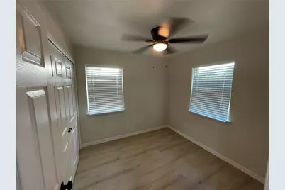 305 Jenny Kay Lane, Irving, TX 75060 - Photo 13