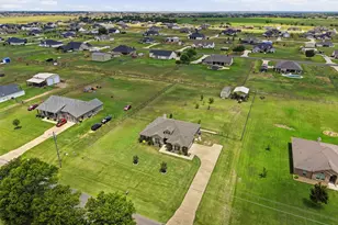 6472 County Rd 913, Godley, TX 76044 - Photo 37