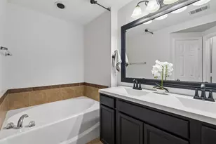 2700 Club Ridge Dr, Lewisville, TX 75067 - Photo 13
