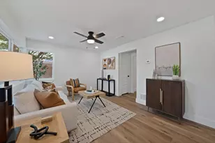 2926 Hillglenn Rd, Dallas, TX 75228 - Photo 5