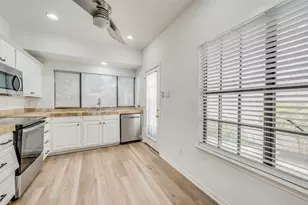 607 Mission Cir, Irving, TX 75063 - Photo 3