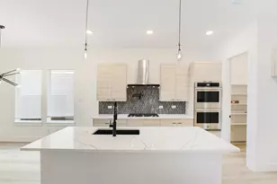 2317 Peters Colony Dr, Little Elm, TX 75036 - Photo 3