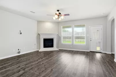 525 Lindisfarne Lane, Saginaw, TX 76131 - Photo 3