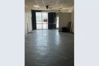 5537 E Lancaster Avenue, Fort Worth, TX 76112 - Photo 3