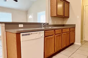 7811 Novella Ct, Fort Worth, TX 76134 - Photo 7