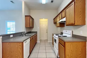 7811 Novella Ct, Fort Worth, TX 76134 - Photo 5