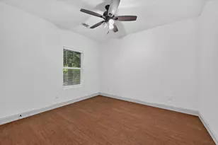 818 W Elm St, Denison, TX 75020 - Photo 11