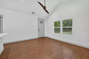 818 W Elm St, Denison, TX 75020 - Photo 5
