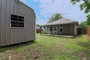 1000 N Spring St, Grand Saline, TX 75140 - Photo 17
