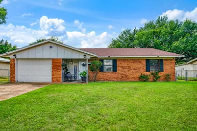 1730 Ballard Drive, Paris, TX 75460 - Photo 1