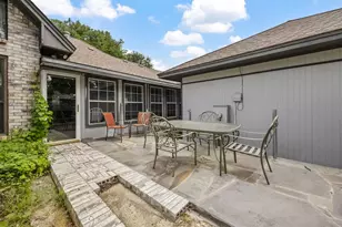 8724 Racquet Club Dr, Fort Worth, TX 76120 - Photo 21