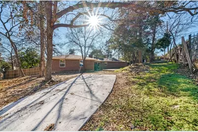 1131 Forester Drive, Dallas, TX 75216 - Photo 11