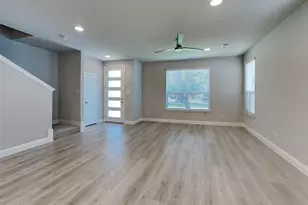 315 Athenia Dr, Fort Worth, TX 76114 - Photo 3