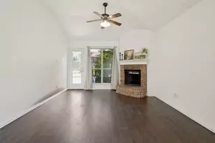 1053 Port Mansfield Dr, Little Elm, TX 75068 - Photo 9