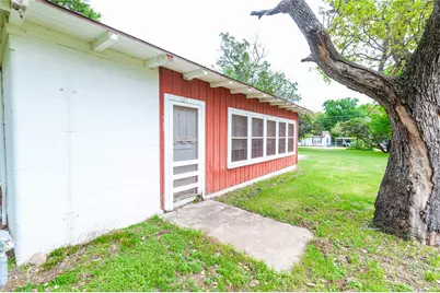 137 Center Loop, Whitney, TX 76692 - Photo 29