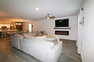1206 River Oaks Ln, Chandler, TX 75758 - Photo 11