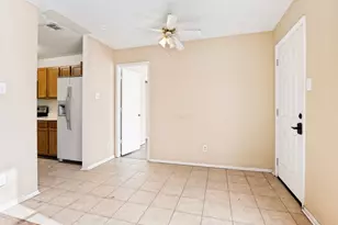 1233 W Hudgins St, Grapevine, TX 76051 - Photo 9