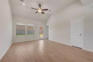 1262 Tallowwood Trl, Van Alstyne, TX 75495 - Photo 31