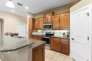 204 Briarstone Dr, Alvarado, TX 76009 - Photo 11