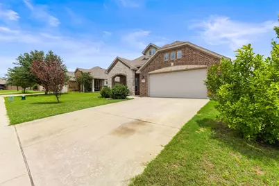 204 Briarstone Drive, Alvarado, TX 76009 - Photo 3