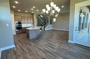 2525 Four Roses Dr, Lewisville, TX 75056 - Photo 5