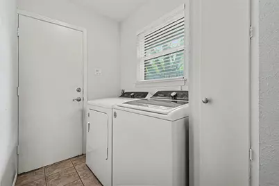 2912 Marsann Lane, Farmers Branch, TX 75234 - Photo 27