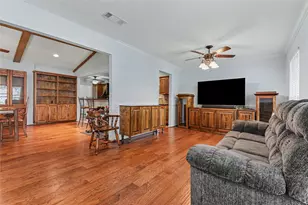 2912 Marsann Ln, Farmers Branch, TX 75234 - Photo 7