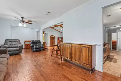 2912 Marsann Lane, Farmers Branch, TX 75234 - Photo 5