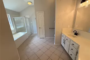 7700 Black Bear Ct, Fort Worth, TX 76137 - Photo 15