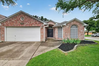 7700 Black Bear Court, Fort Worth, TX 76137 - Photo 5