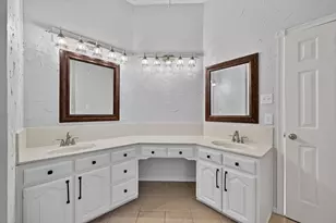 7700 Black Bear Ct, Fort Worth, TX 76137 - Photo 15