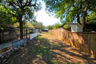135 Elm St, Palo Pinto, TX 76484 - Photo 23