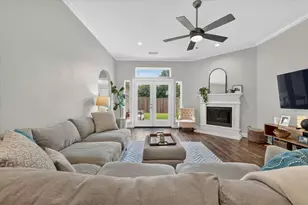 2625 Juniper Ln, Grapevine, TX 76051 - Photo 7