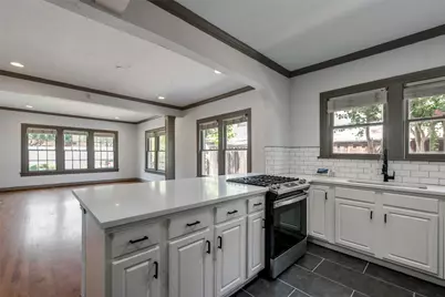 4512 Swiss Avenue, Dallas, TX 75204 - Photo 9