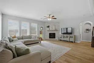 4317 Lakeview Dr, Frisco, TX 75036 - Photo 9