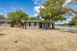913 Jameson St, Weatherford, TX 76086 - Photo 1