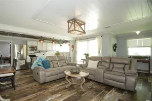 367 Hillcroft Dr, Weatherford, TX 76087 - Photo 5