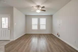 9105 Golden Hollow Ln, Fort Worth, TX 76179 - Photo 9