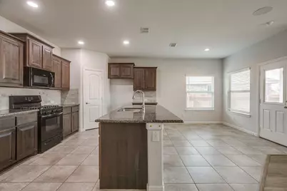 9105 Golden Hollow Lane, Fort Worth, TX 76179 - Photo 7