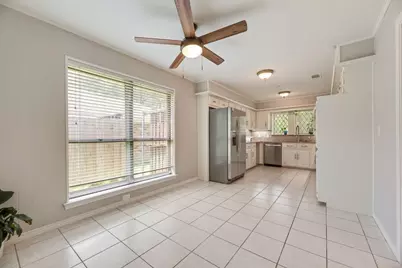 13052 Fall Manor Drive, Dallas, TX 75243 - Photo 9