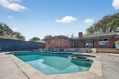 2321 Merrimac Drive, Plano, TX 75075 - Photo 3
